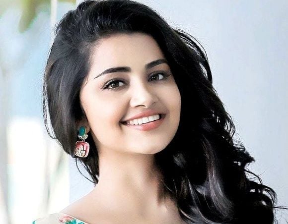 Anupama Parameswaran photo