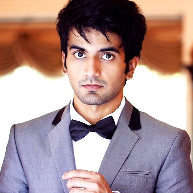 Ayush Mehra photo