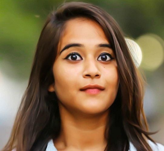 Deepthi Sunaina photo
