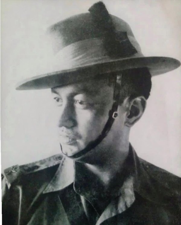 Dhan Singh Thapa photo