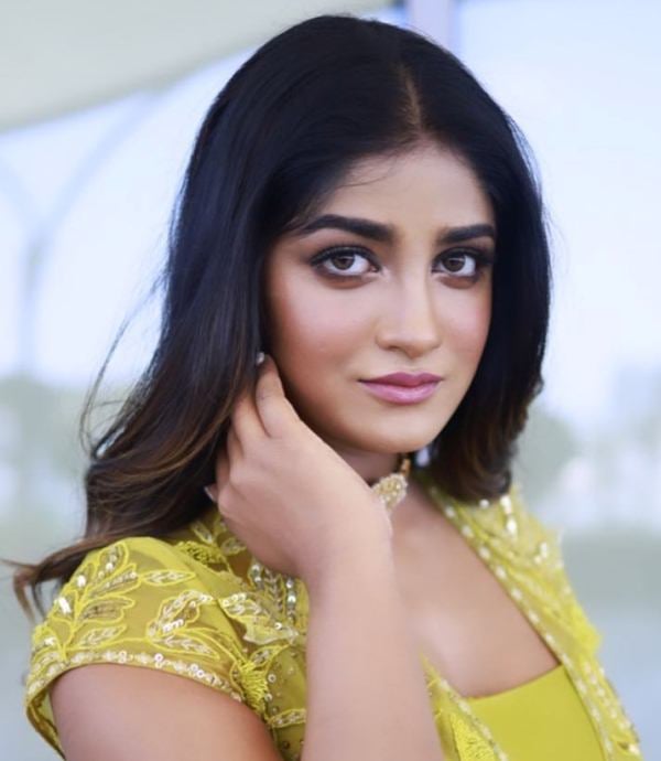 Dimple Hayathi photo