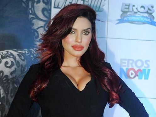 Gizele Thakral photo
