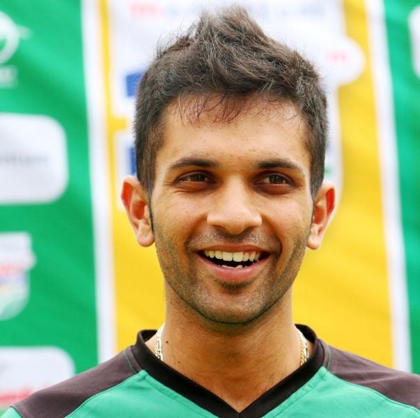 Keshav Maharaj photo
