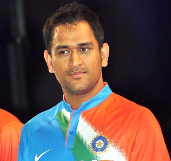 Mahendra Singh Dhoni photo