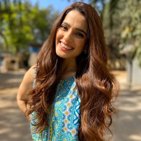 Priya Bapat photo