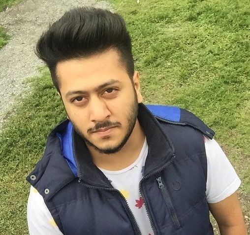 Pukhraj Bhalla photo