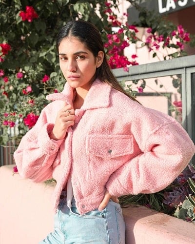 Radhika Seth photo