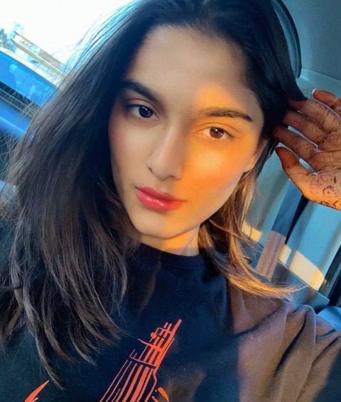 Saiee Manjrekar photo