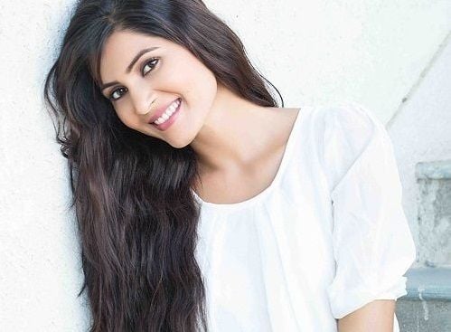 Sangeita Chauhaan photo