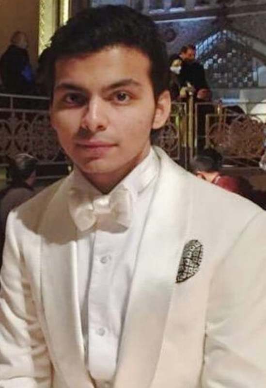 Shikhar Pahariya photo