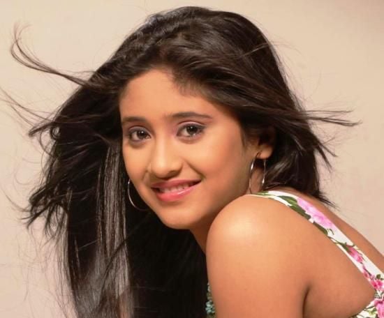 Shivangi Joshi photo