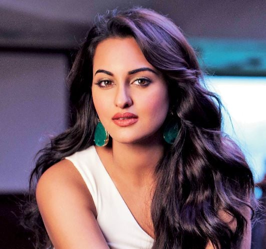 Sonakshi Sinha photo